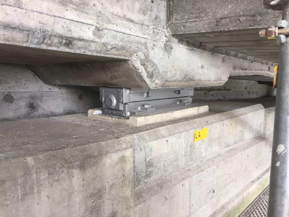 Lager auf der Widerlagerbank nach der Ertüchtigung